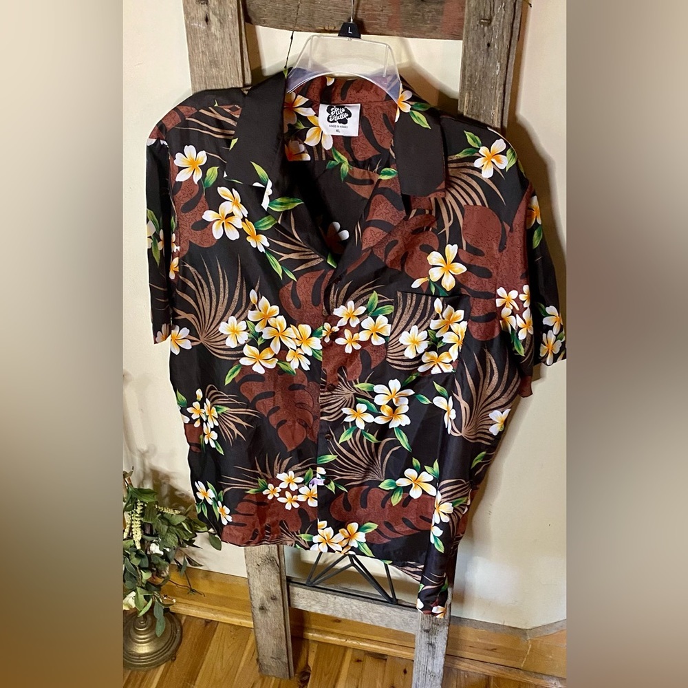 🌺Hilo Hattie Hawaiian Shirt Button-Up🌺 VINTAGE